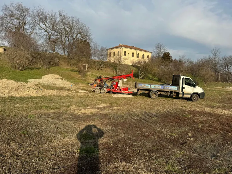 Foraj pe un teren în pantă
