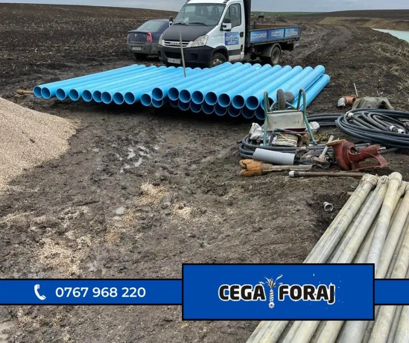Coloane PVC pregătite pentru tubare